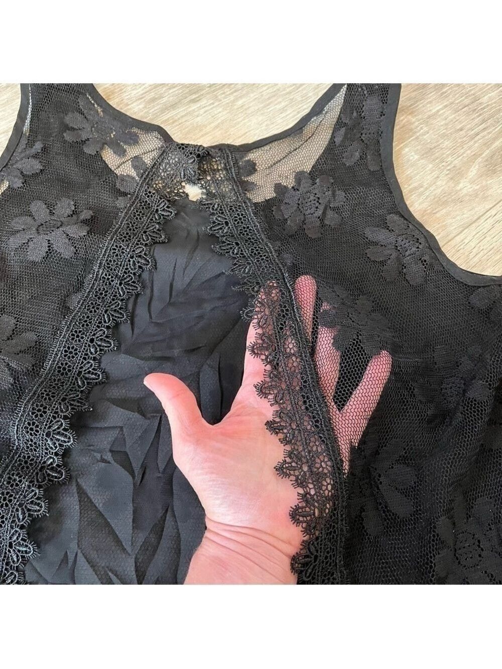 Black Sheer Lace Daisy Flower Sleeveless Top with Open Back S/M - Picture 6 of 14